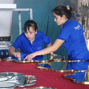 Gương bỉ cắt theo kích thước phòng tắm đẹp