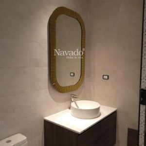 Gương decor phòng tắm khung gương vàng
