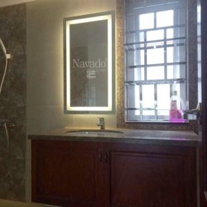 Gương đèn led cắt theo kích thước phòng tắm