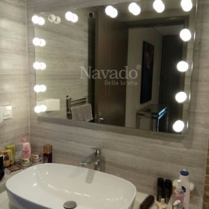 Gương thiết bị vệ sinh có đèn led 60x 80cm