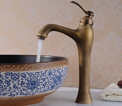 Hình ảnh thực tế vòi lavabo Kanly GCA07 đồng thau