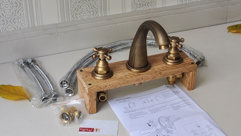 Hình ảnh thực tế vòi chậu rửa Kanly đồng thau GCB 04