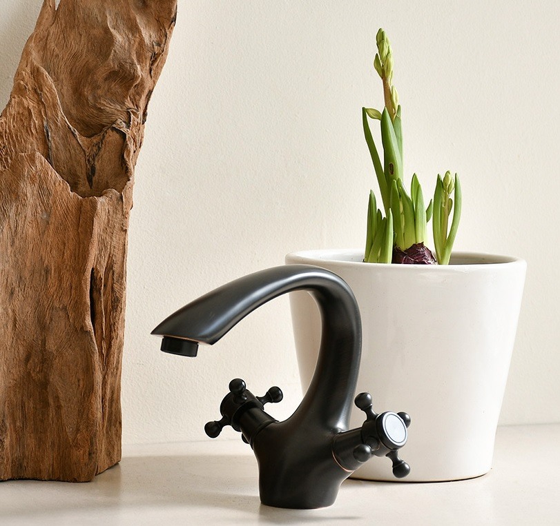 Hình ảnh thực tế vòi chậu rửa Kanly đồng thau GCV 07B